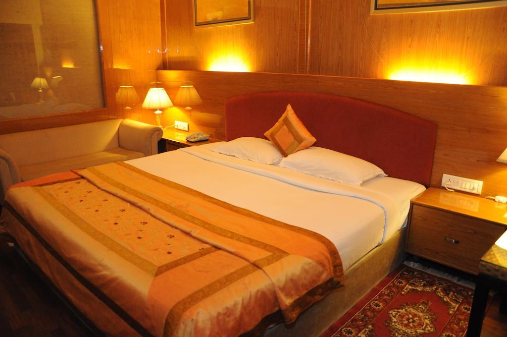 Meuse Jupiter Business And Luxury Hotel Nashik Camera foto