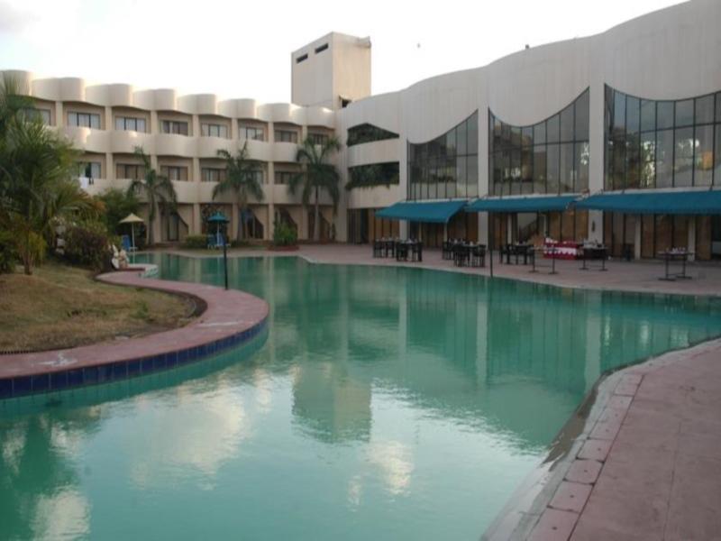 Meuse Jupiter Business And Luxury Hotel Nashik Esterno foto