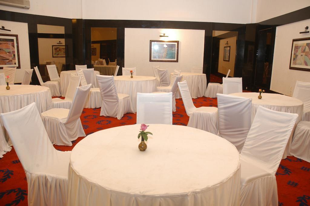 Meuse Jupiter Business And Luxury Hotel Nashik Esterno foto