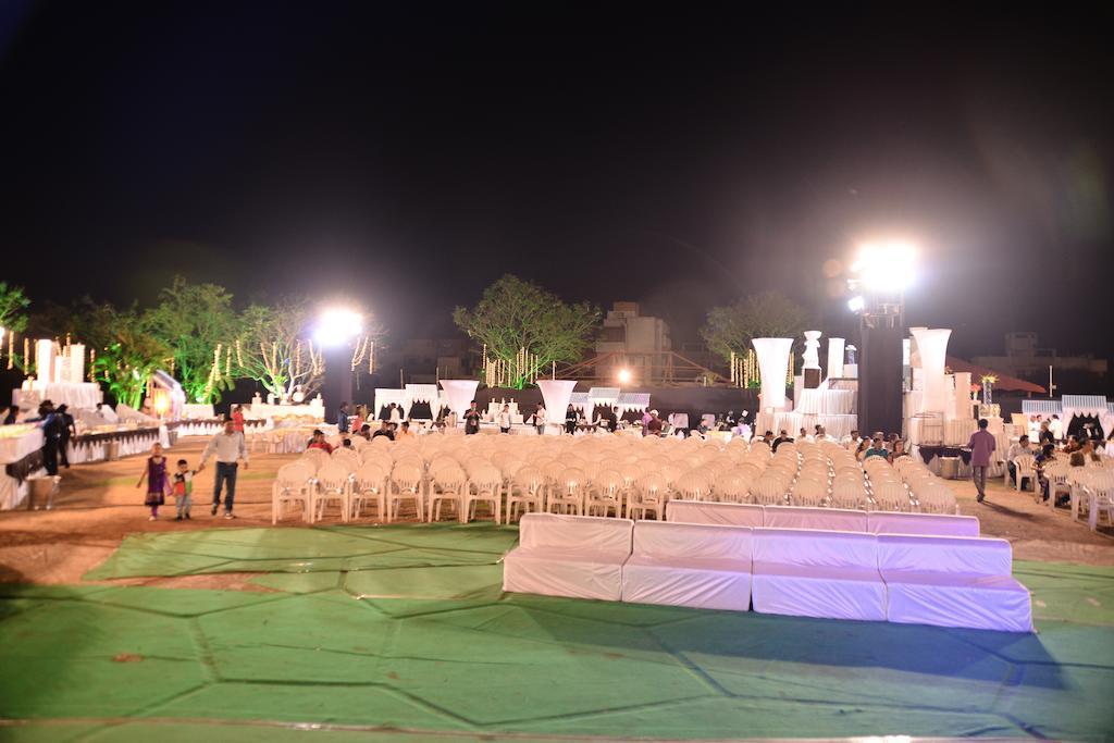 Meuse Jupiter Business And Luxury Hotel Nashik Esterno foto